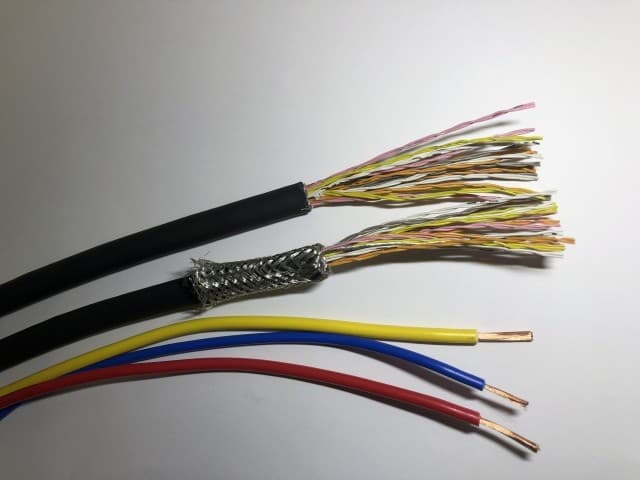 なぜ単位が違う? 撚り線(sq)と単線(mm)の換算と仕組みを完全解説